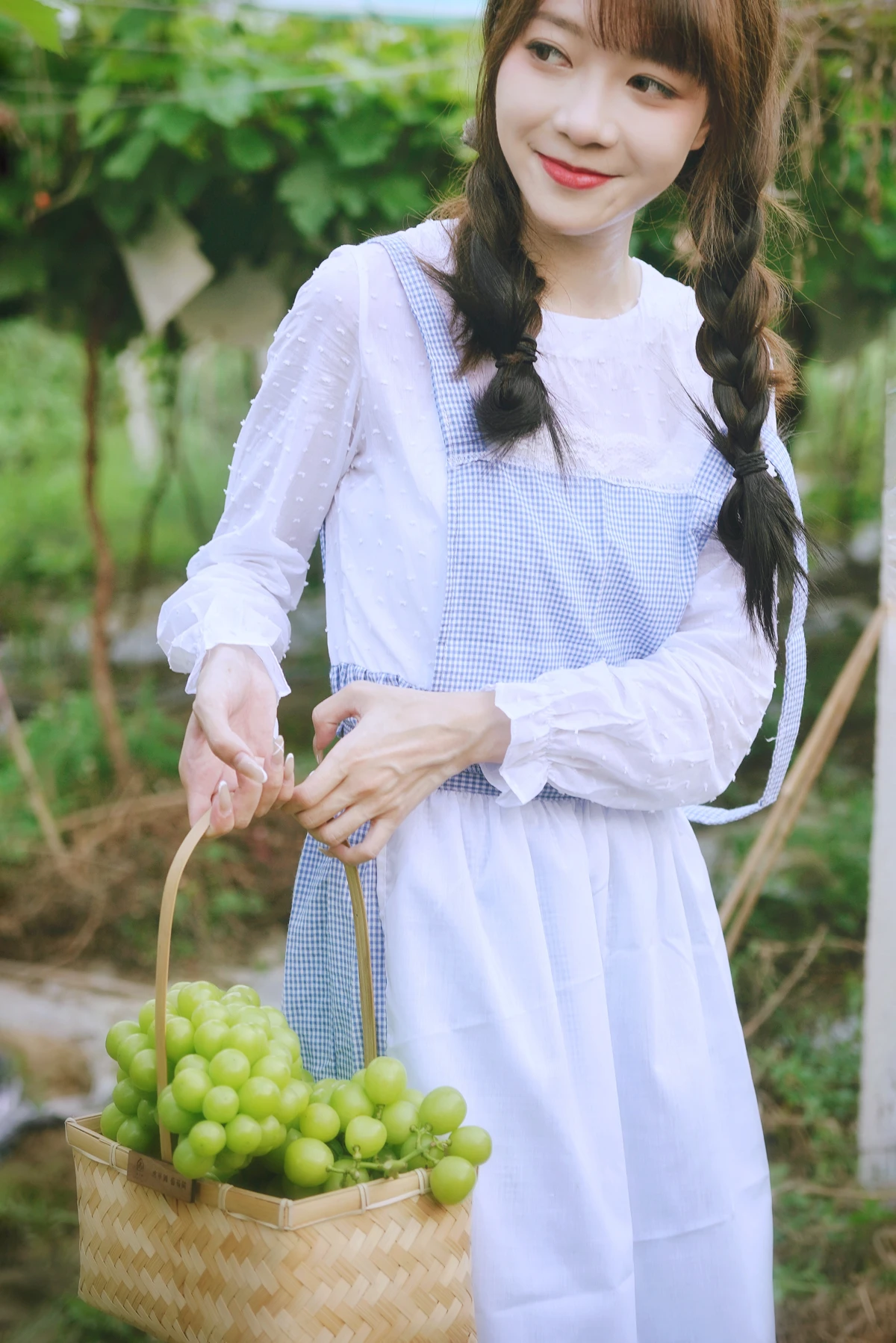 [YITUYU] 2023.02.04 Vol.2969 The joy of harvest in the vineyard duck duck#[24P]-7